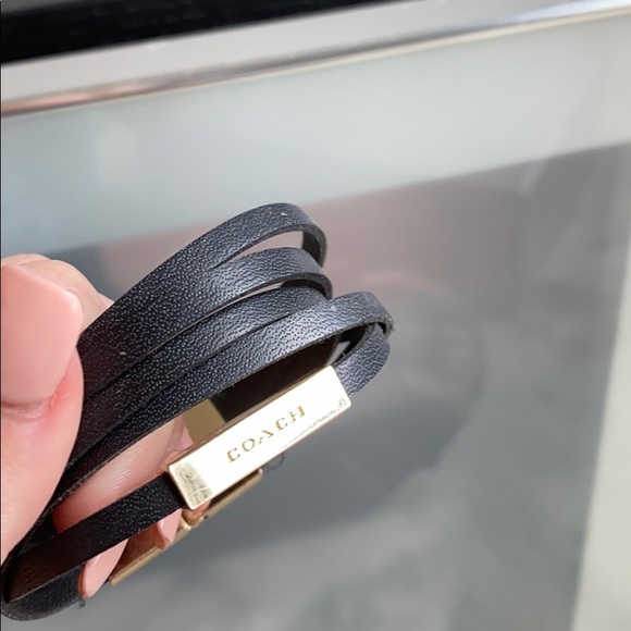 Black and gold leather coach bracelet - Picture 2 of 3